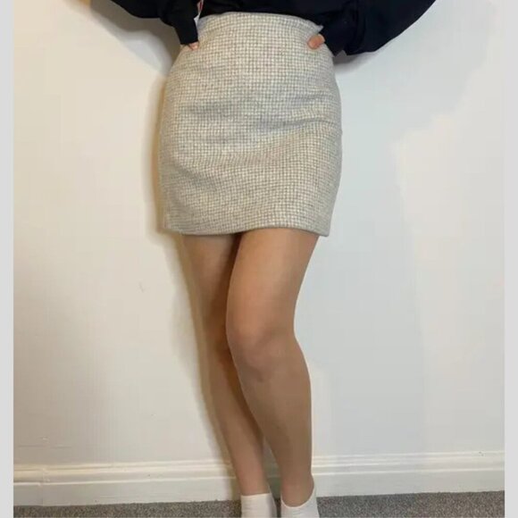 Club Monaco Gray White Plaid Wool Blend Mini Skirt 4959 - Picture 2 of 12